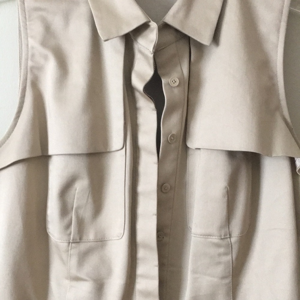 Tahari sleeveless shirt dress in khaki - Picture 4 of 7